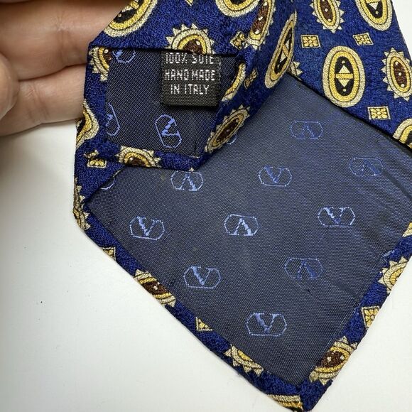 Valentino Cravatte Italy Made Men’s Necktie Blue Geometric 100% Silk Neck Tie - Picture 7 of 9
